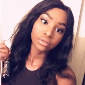 Meet your Posher, Arielle